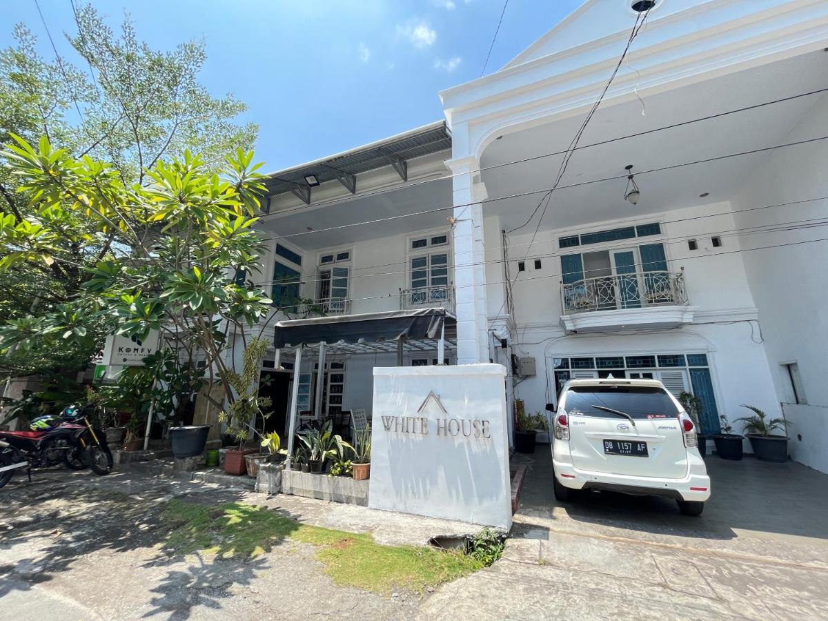 Reddoorz Near Kantor Walikota Manado Exteriör bild