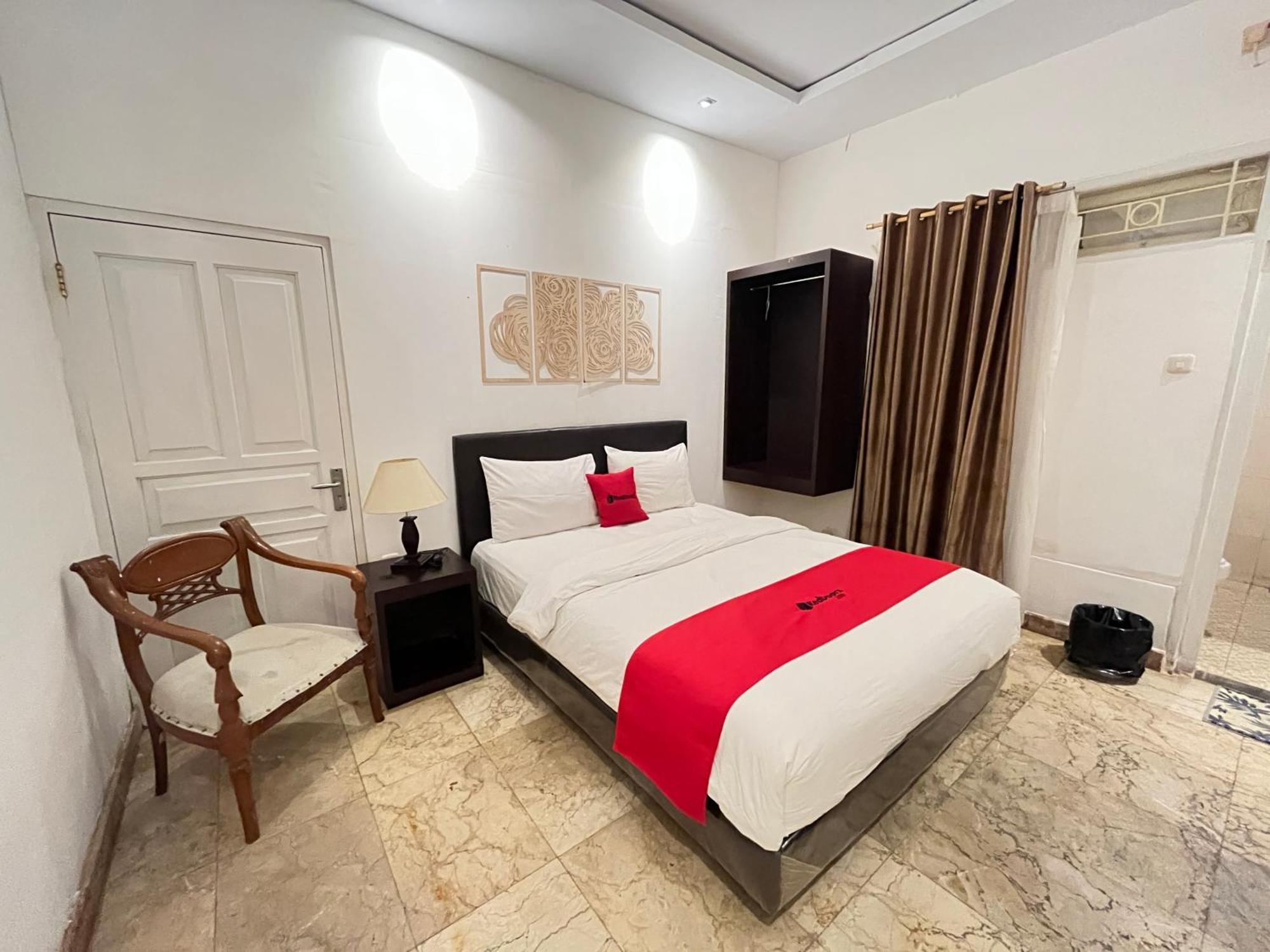 Reddoorz Near Kantor Walikota Manado Exteriör bild